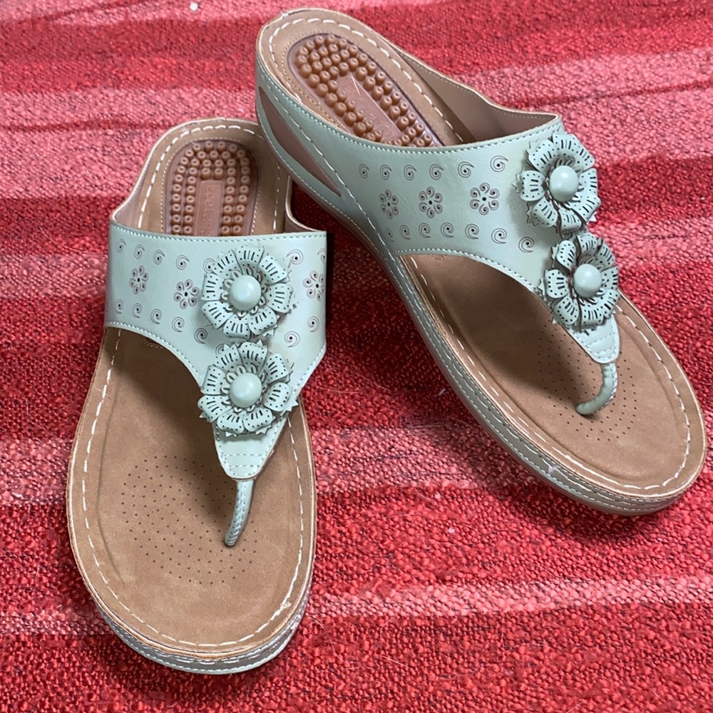 ECETANA VEGAN THONGS FLOP FLOPS SZ 43 EU/ 10.5 US NWOB